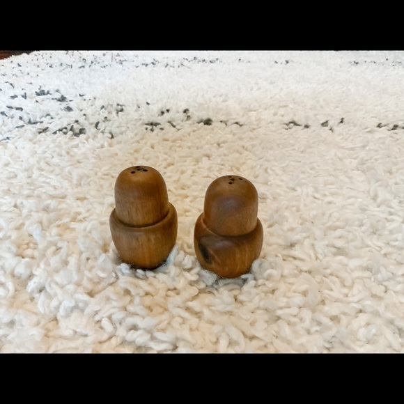Vintage Wooden Walnut Salt and Pepper Shakers - Picture 2 of 6